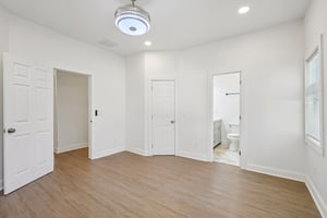 Pine St-S2411-026.jpg