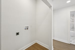 Pine St-S2411-029.jpg