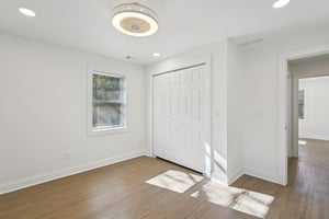 Pine St-S2411-031.jpg