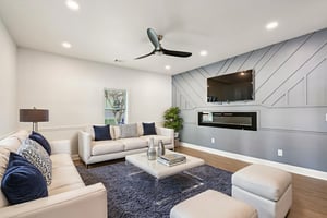 Pine St-S2411-006 virtually staged.jpeg