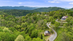  Photo 0