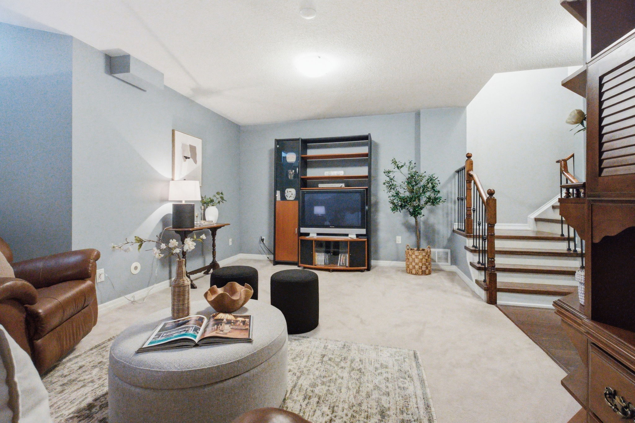  Photo 45
