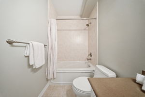  Photo 33