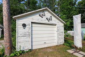  Photo 40
