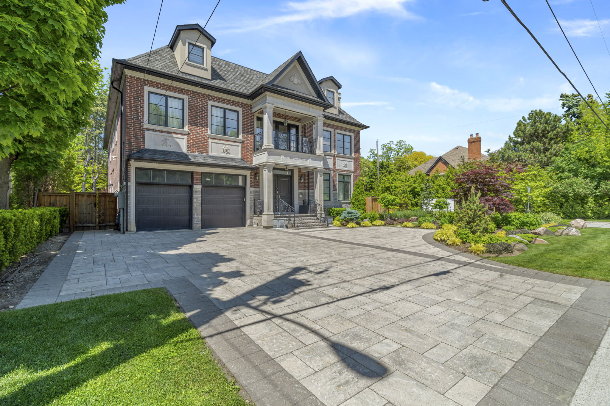 32 Truman Rd Toronto, ON M2L 2L4