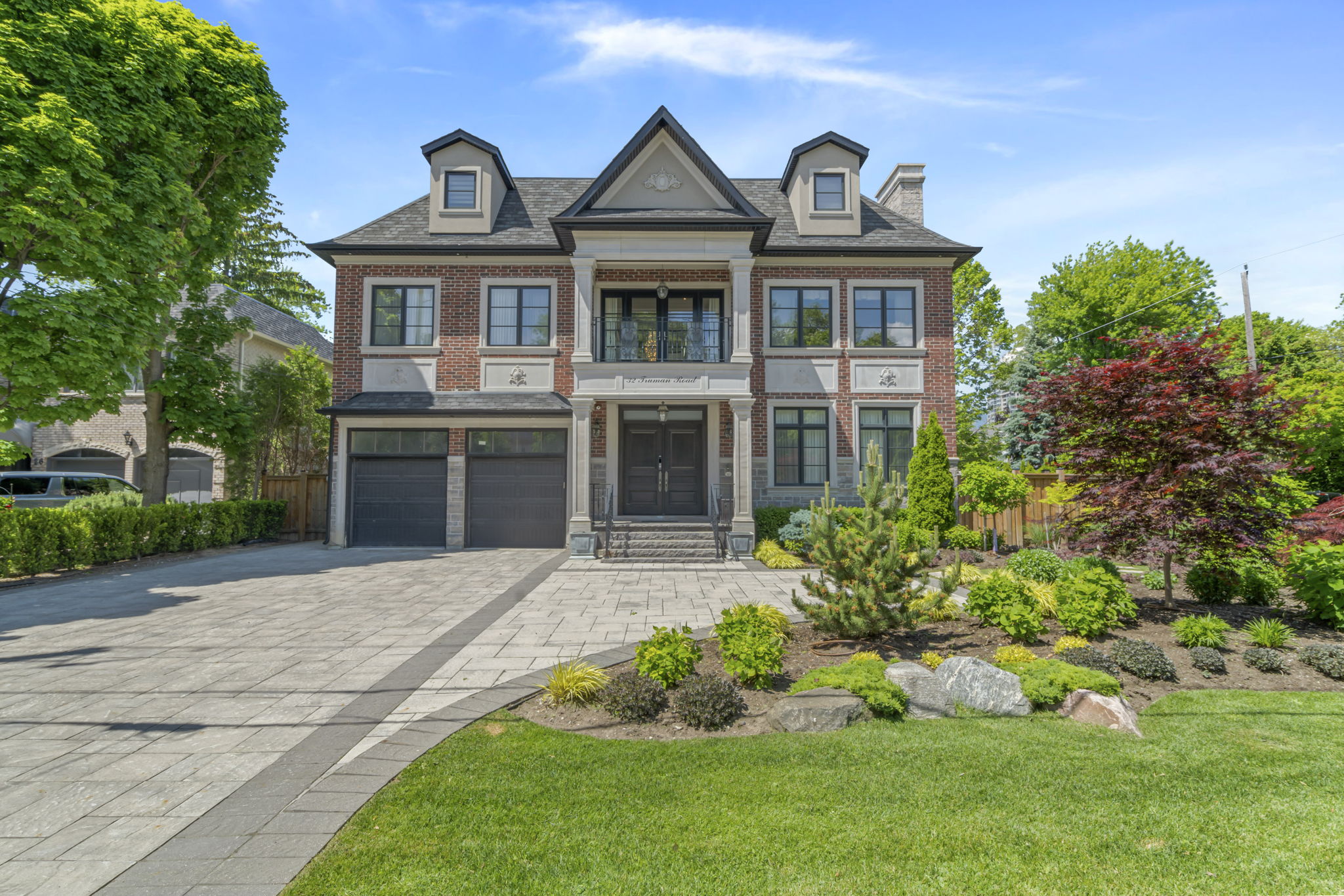32 Truman Rd Toronto, ON M2L 2L4