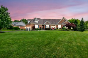 32 Underhill Court, Alliston_102 day to dusk.jpeg