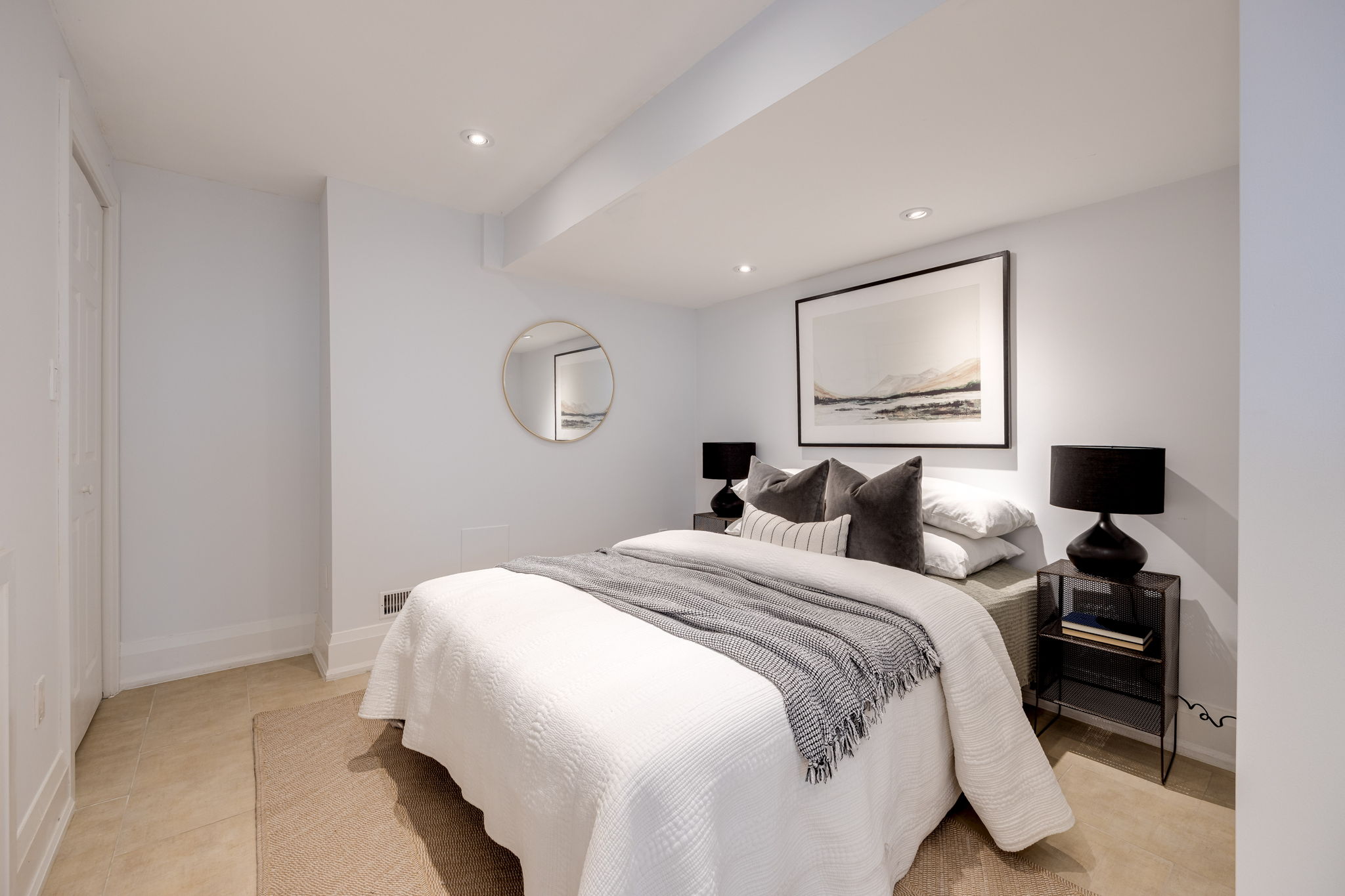 Toronto property showcase — delivered property photograph 29