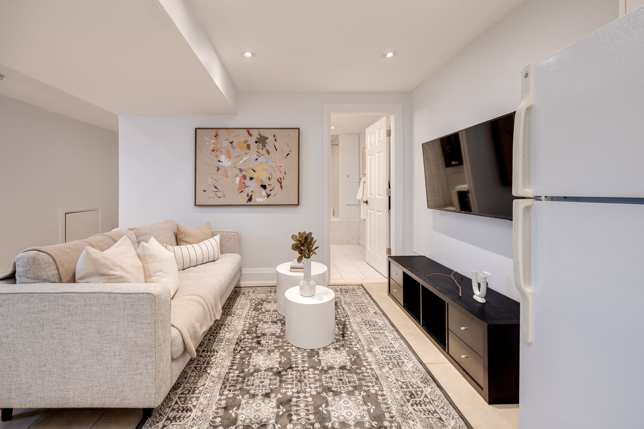 Toronto property showcase — delivered property photograph 27