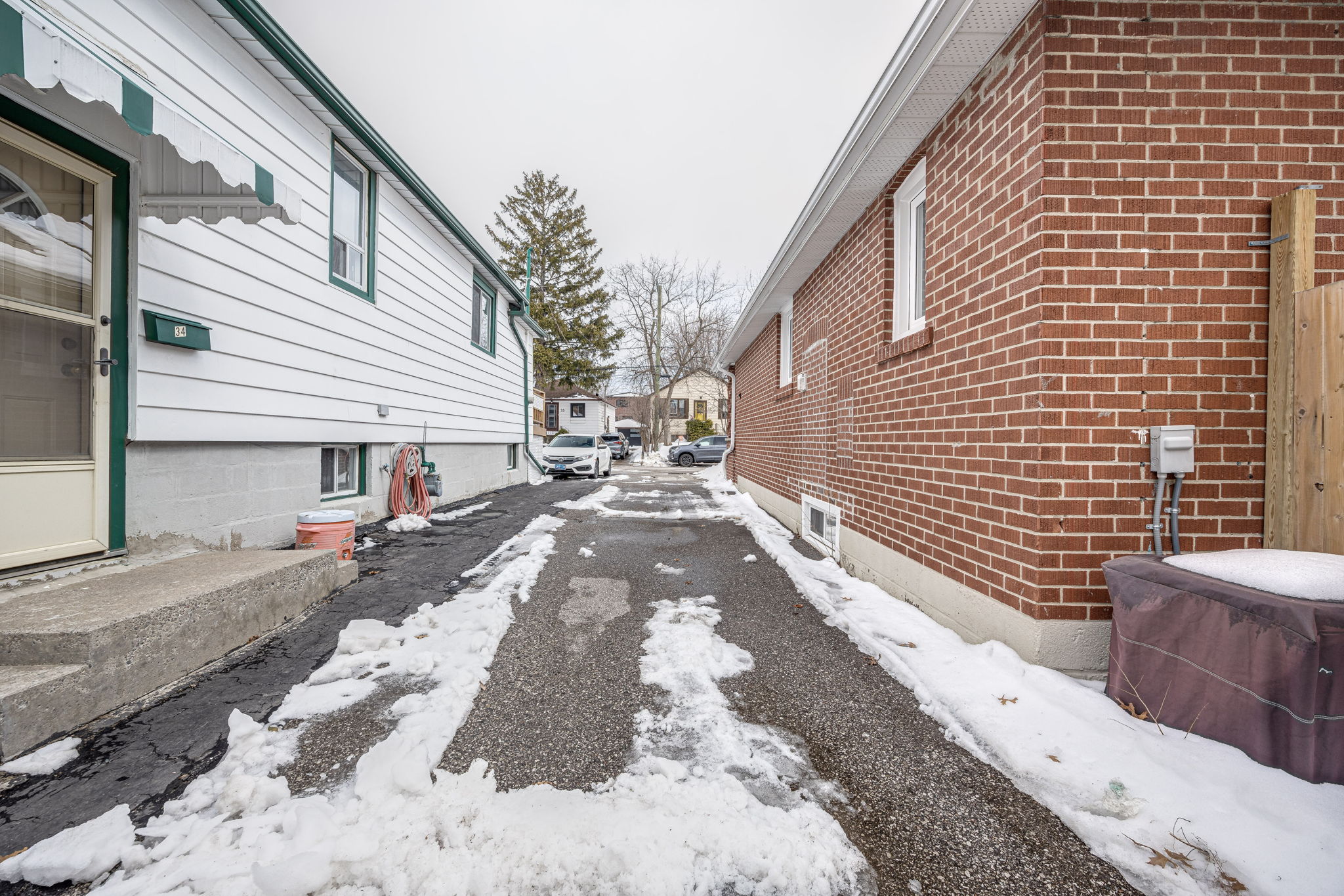 Toronto property showcase — delivered property photograph 35