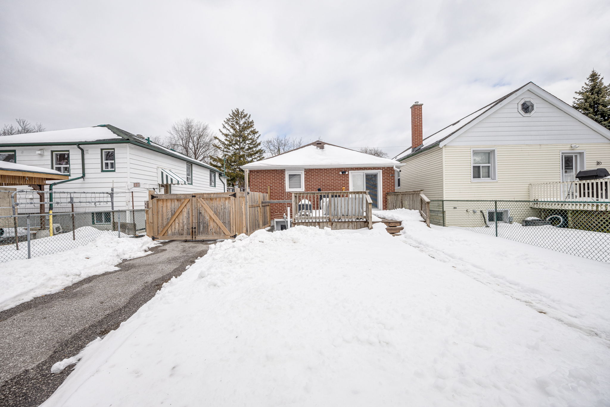 Toronto property showcase — delivered property photograph 37