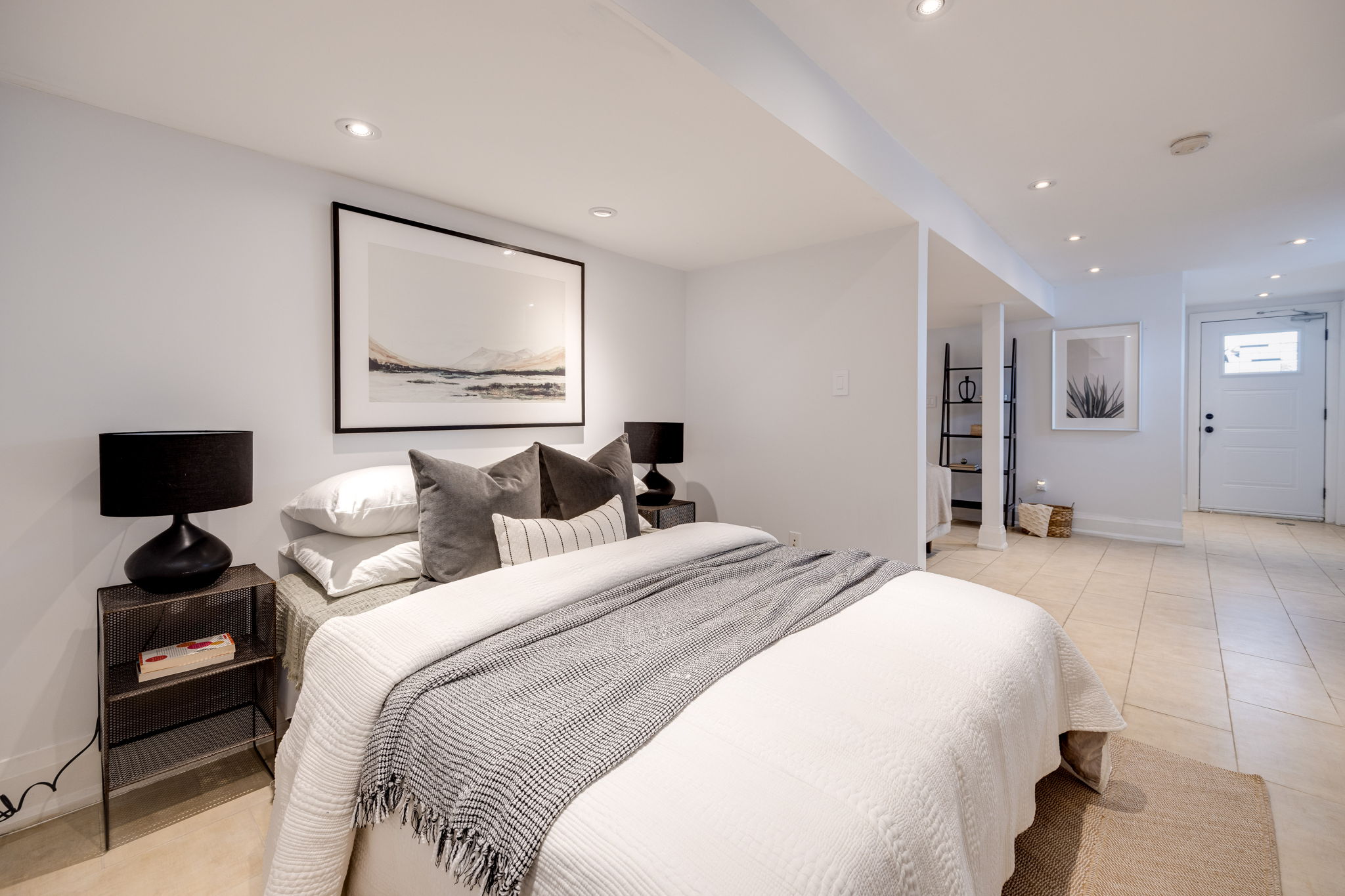 Toronto property showcase — delivered property photograph 30