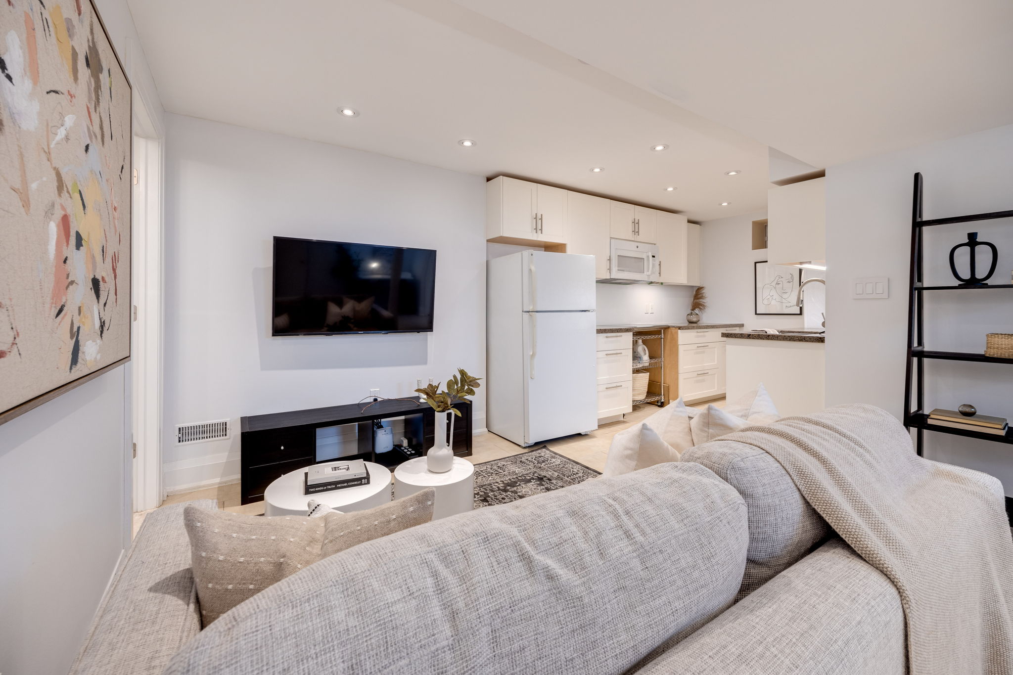Toronto property showcase — delivered property photograph 23