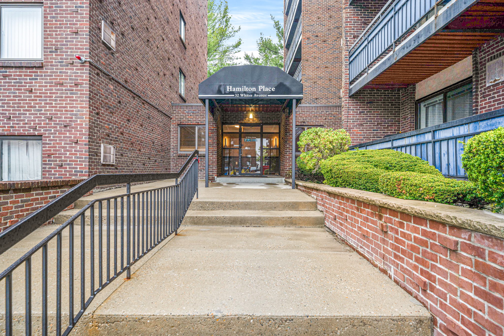 32 Whites Ave F7701, Watertown, MA 02472 Atlantic Visuals