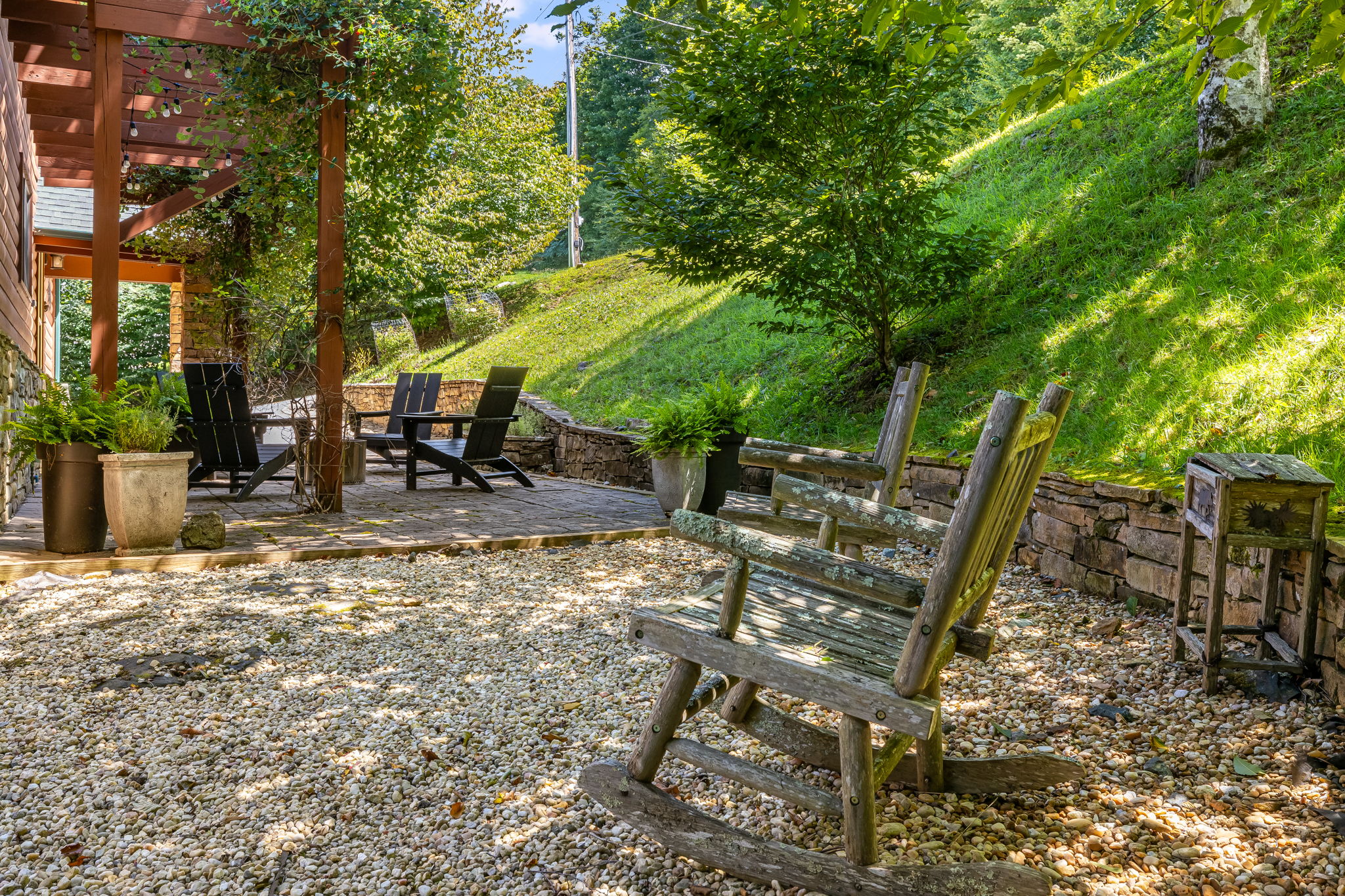 Photo 44