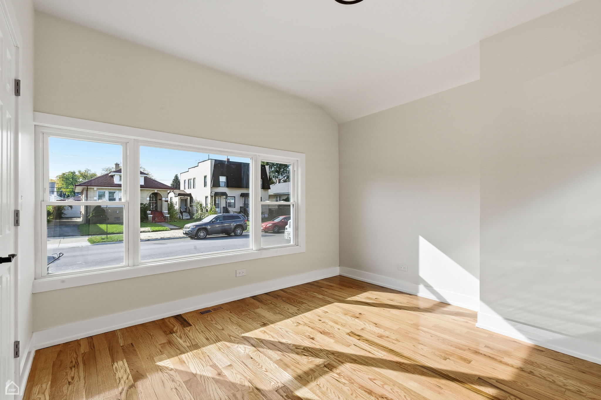 320 157th St_CHP2025_007