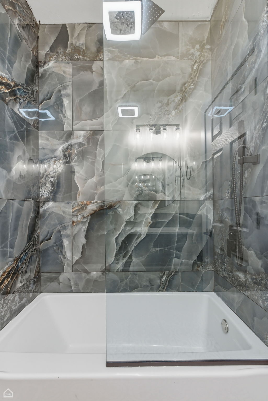 320 157th St_CHP2025_013