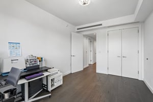 Adolphus Ave 410-S3008-022.jpg