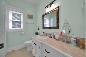  Photo 47