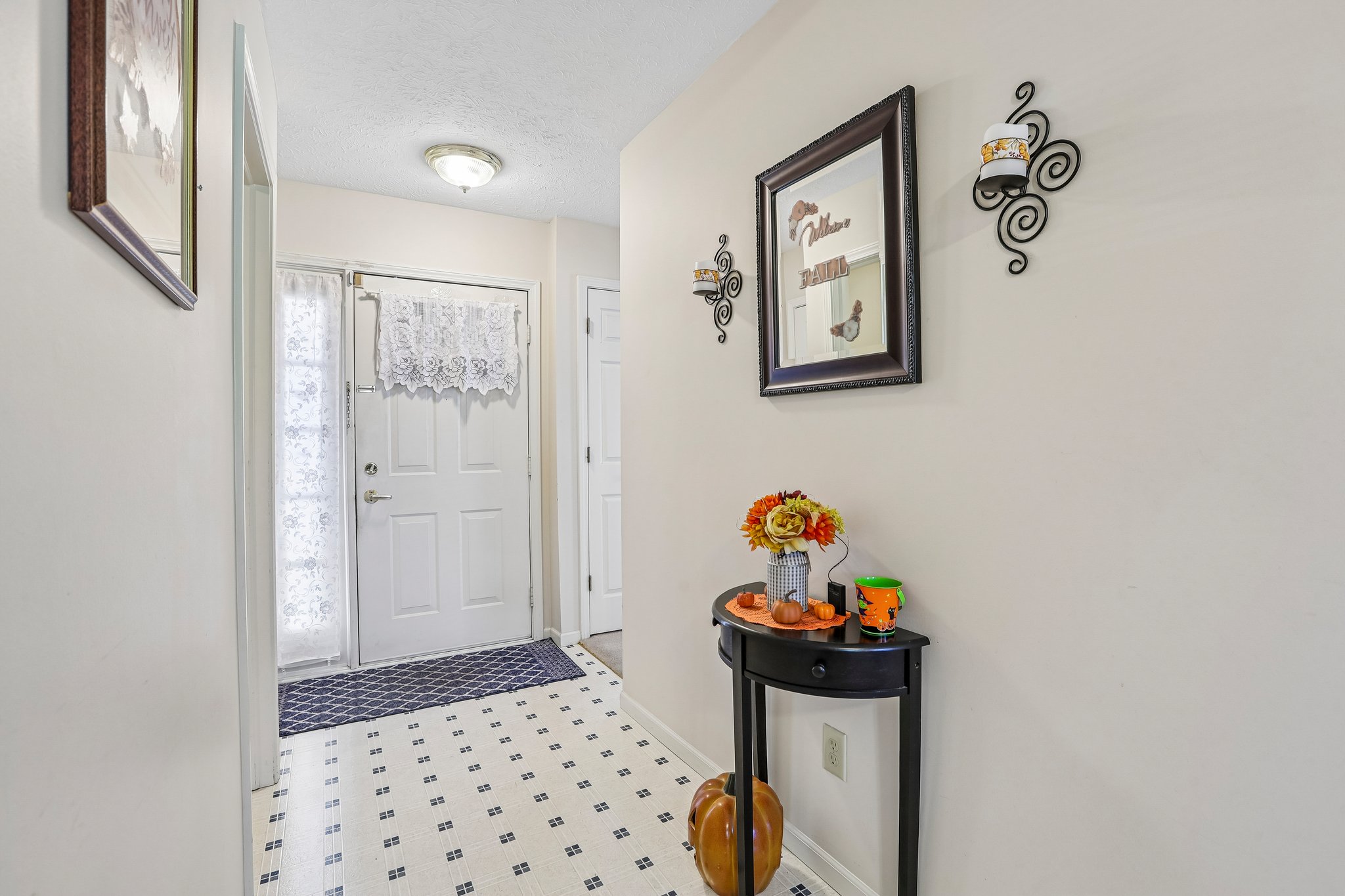 320 E Quail Wood Ln-S2909-005.jpg