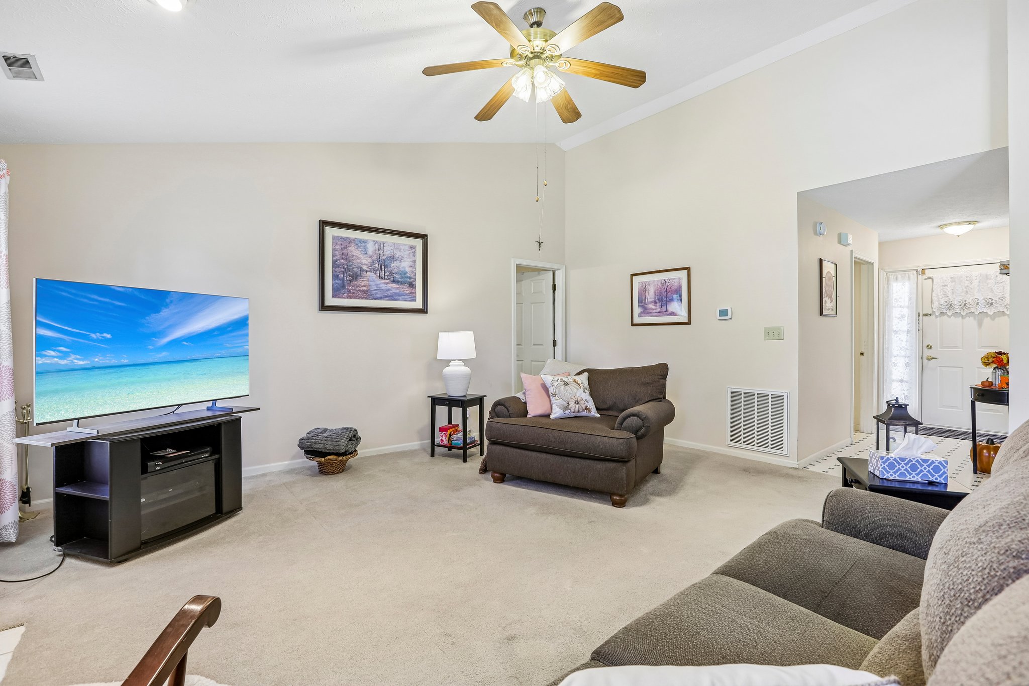 320 E Quail Wood Ln-S2909-007.jpg