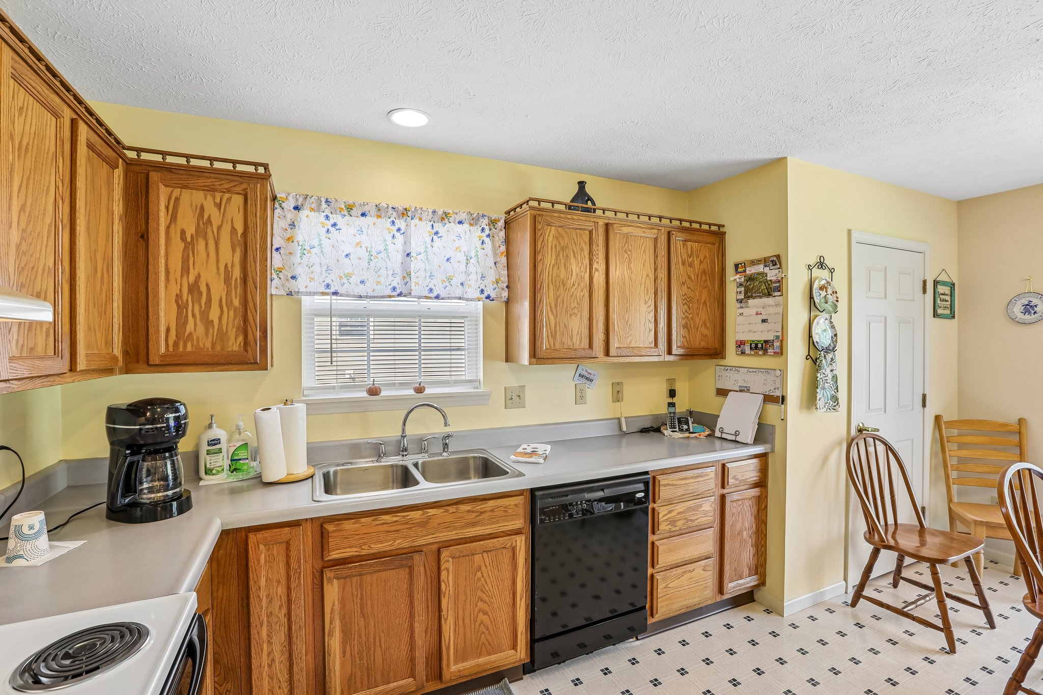 320 E Quail Wood Ln-S2909-013.jpg