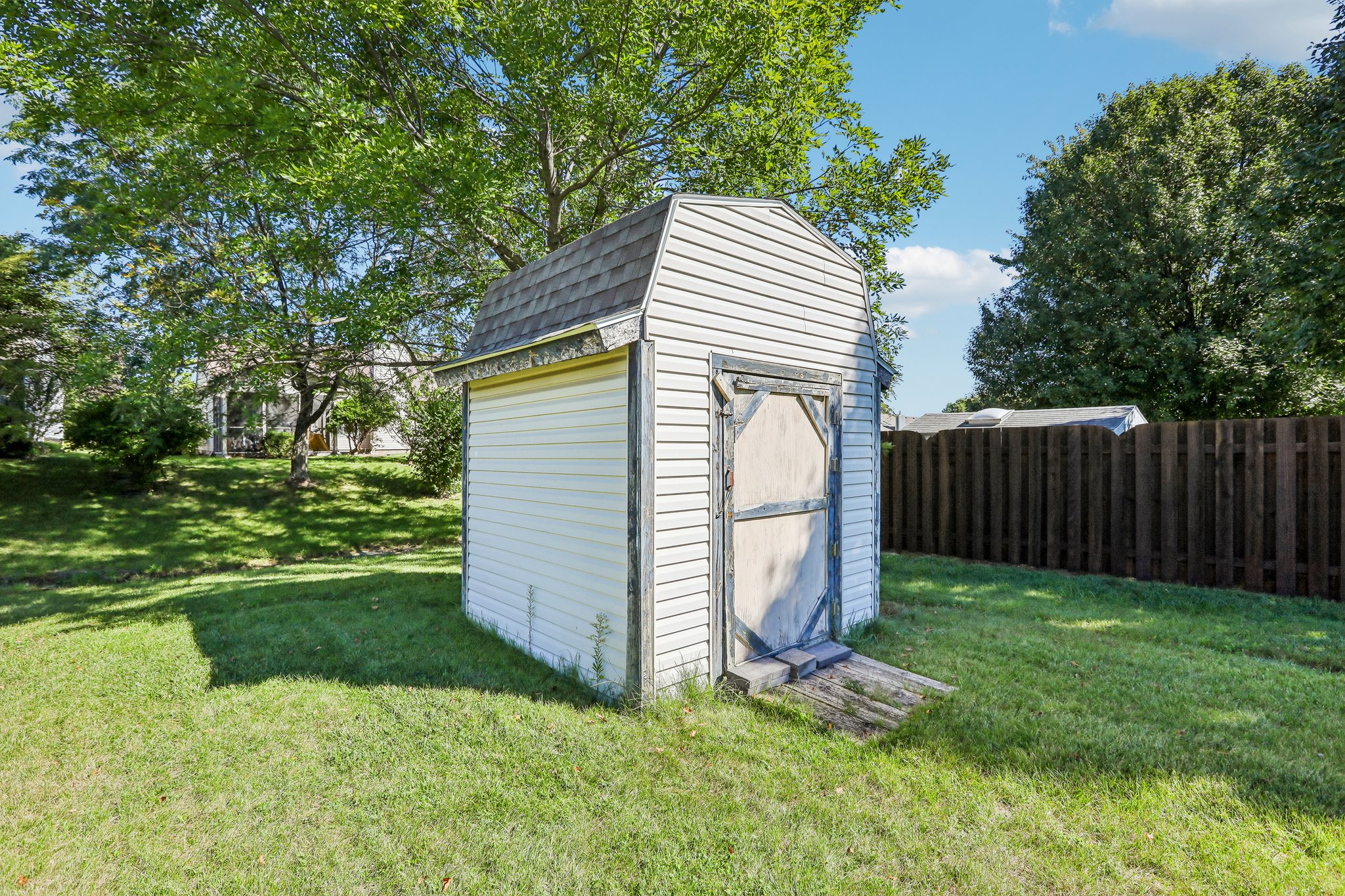 320 E Quail Wood Ln-S2909-035.jpg