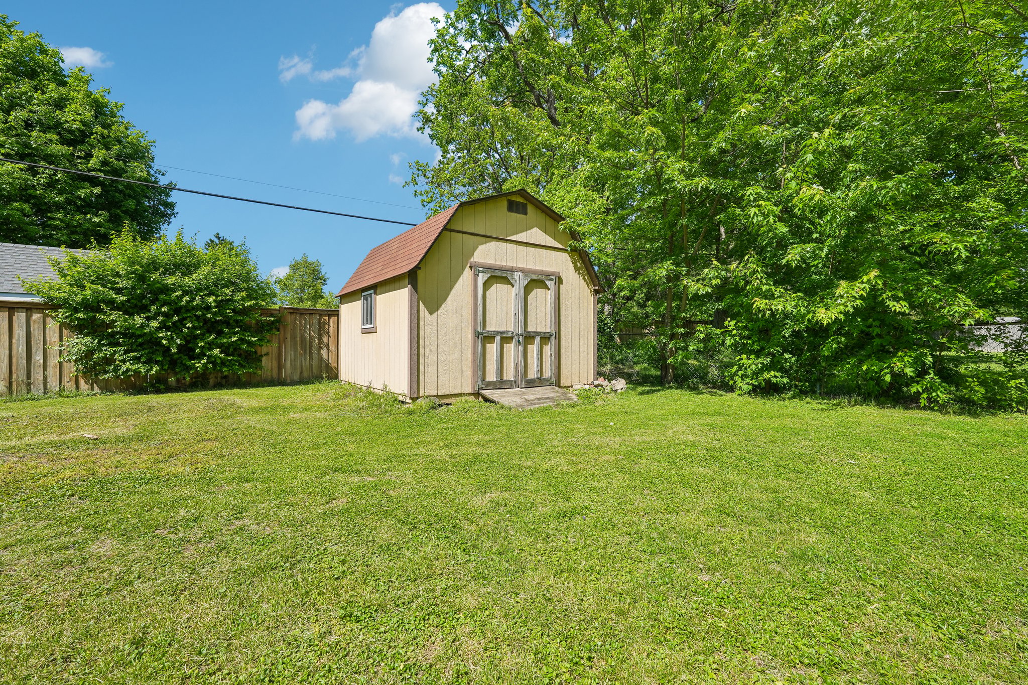 Maple St-S1205-058.jpg