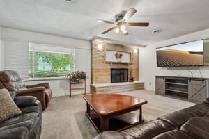 Maple St-S1205-010.jpg