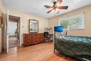 Maple St-S1205-027.jpg