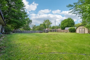 Maple St-S1205-057.jpg