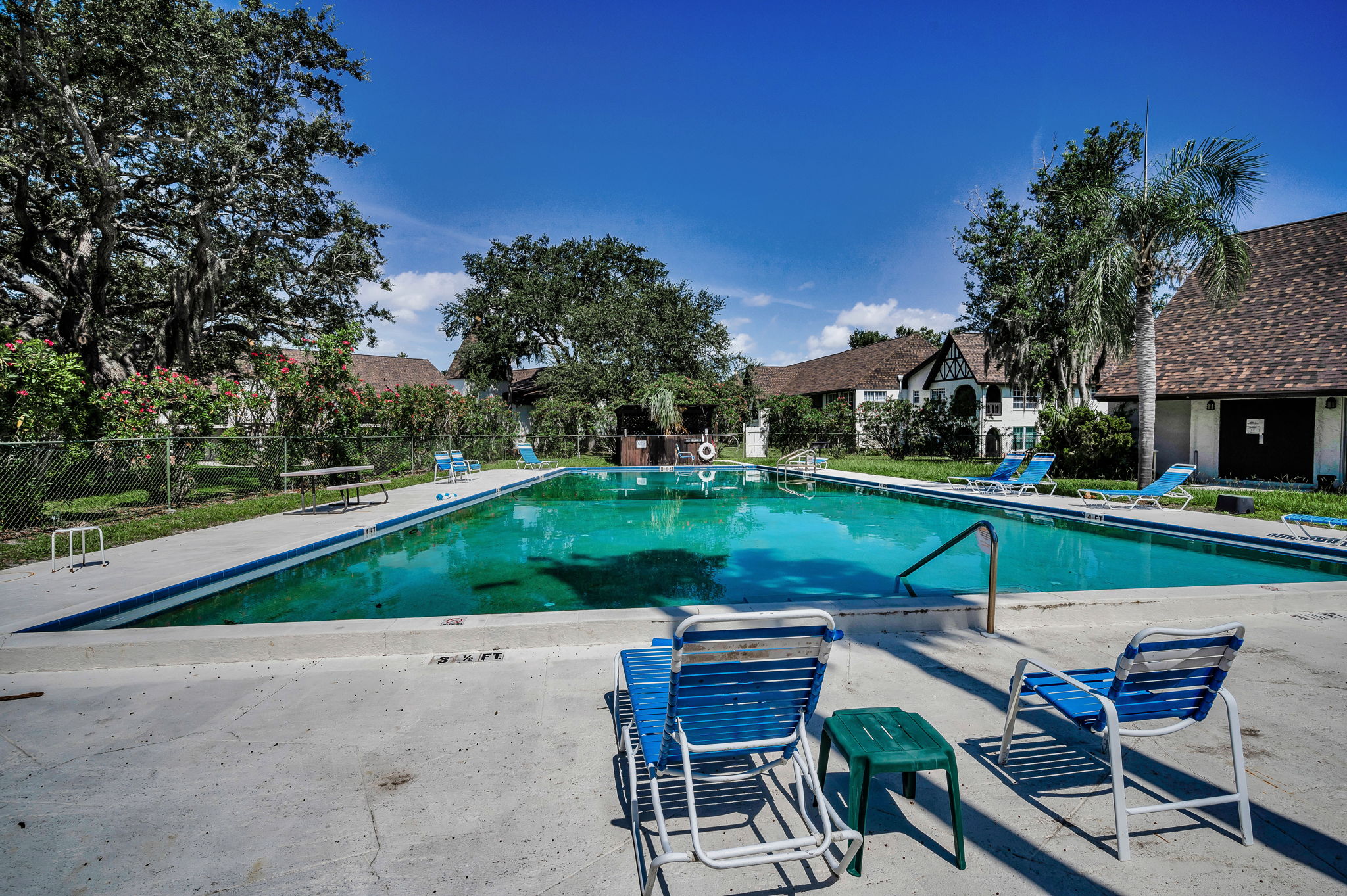 Pool99