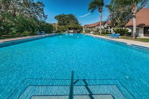 4-Harbour Town Pool