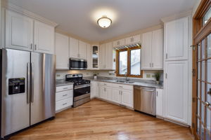  320 N Wright St, Naperville, IL 60540, US Photo 4