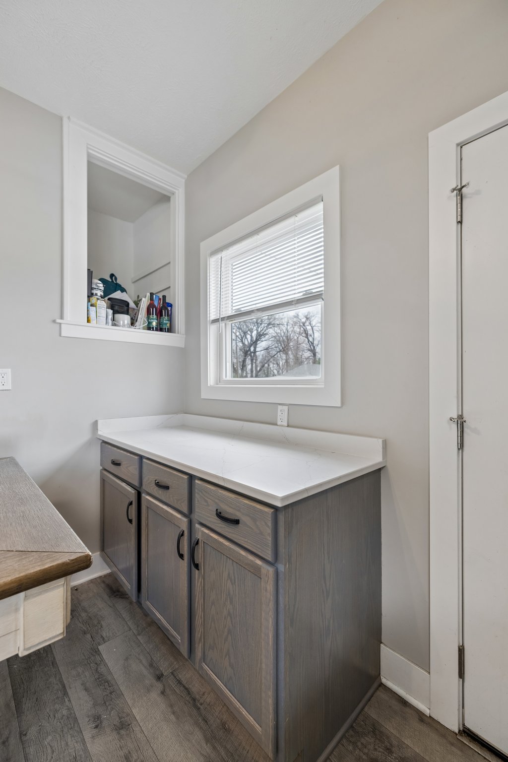 8420 - 320 North St_007.jpg