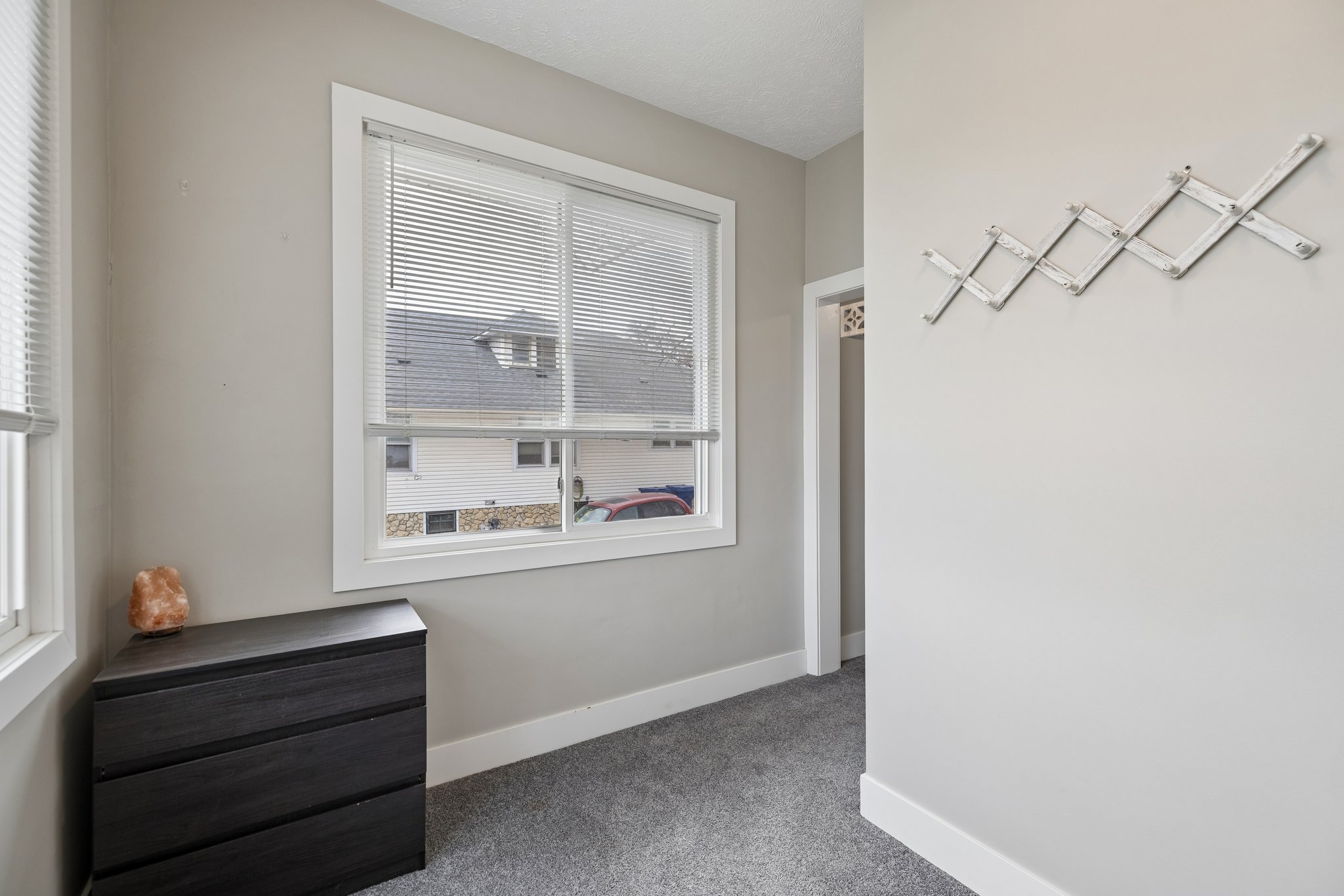 8420 - 320 North St_015.jpg