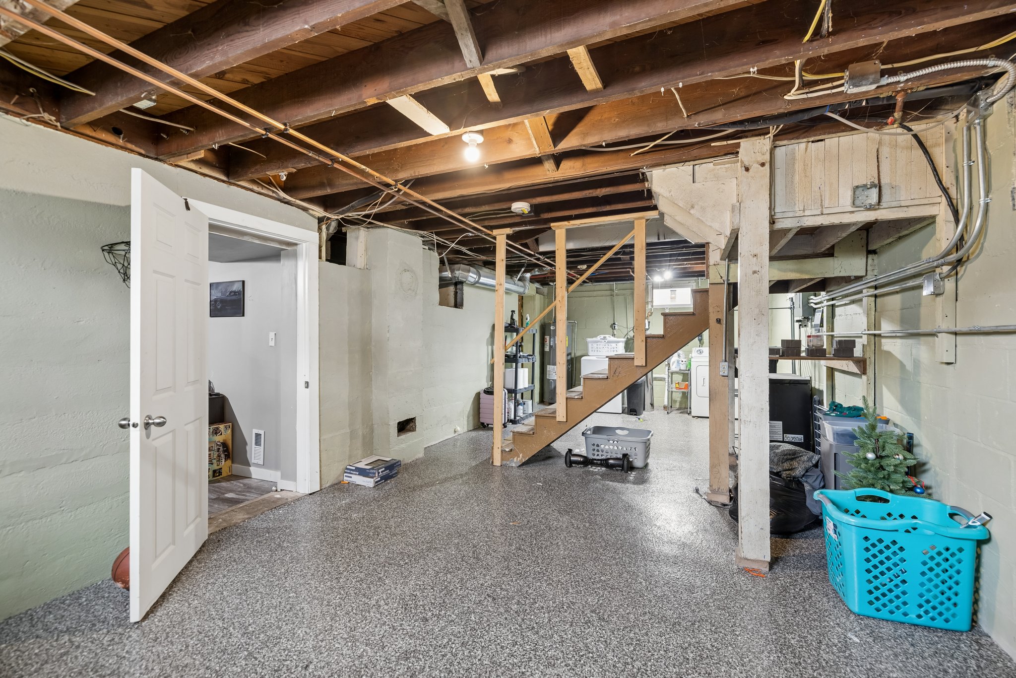 8420 - 320 North St_020.jpg