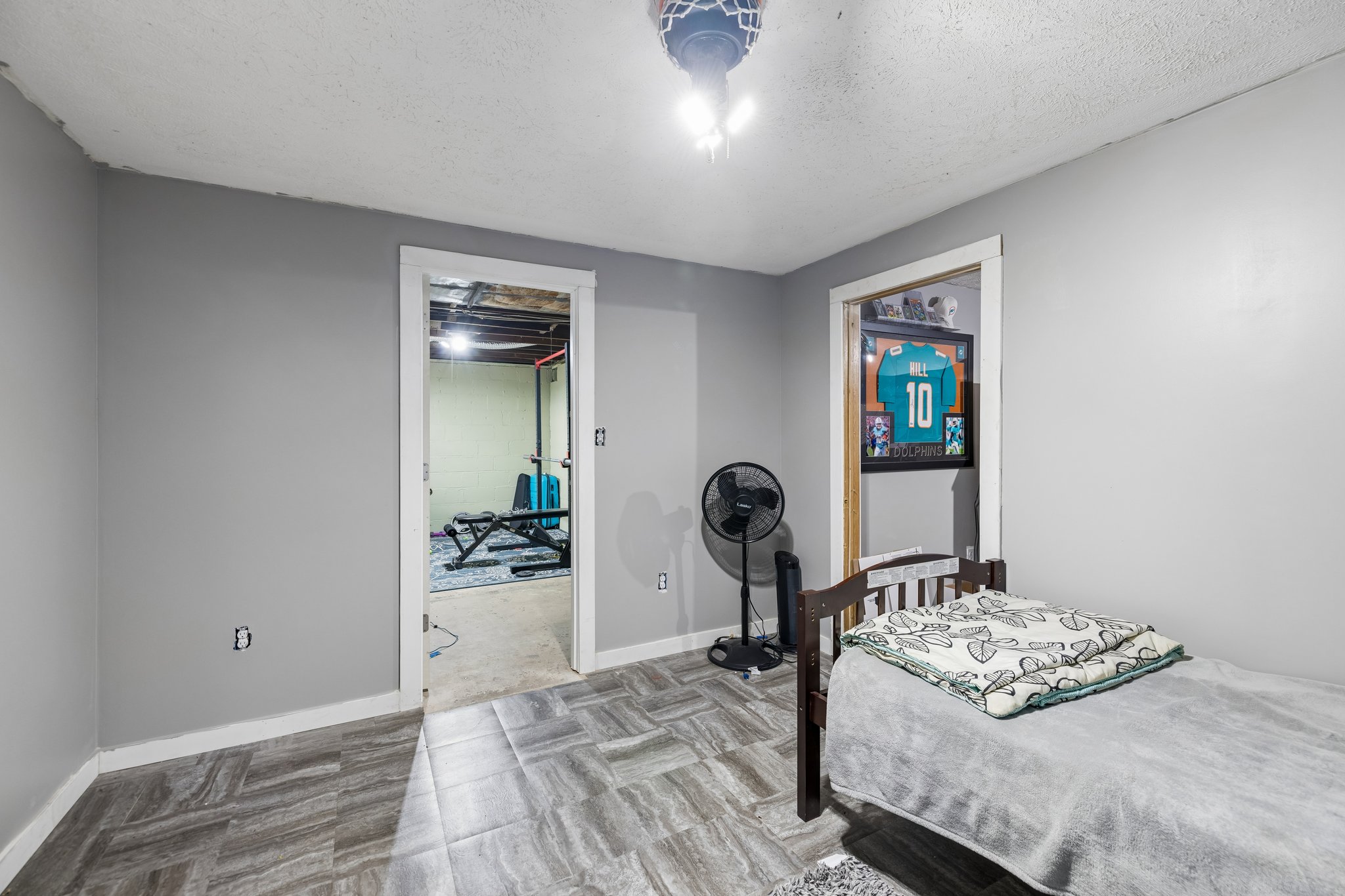 8420 - 320 North St_024.jpg