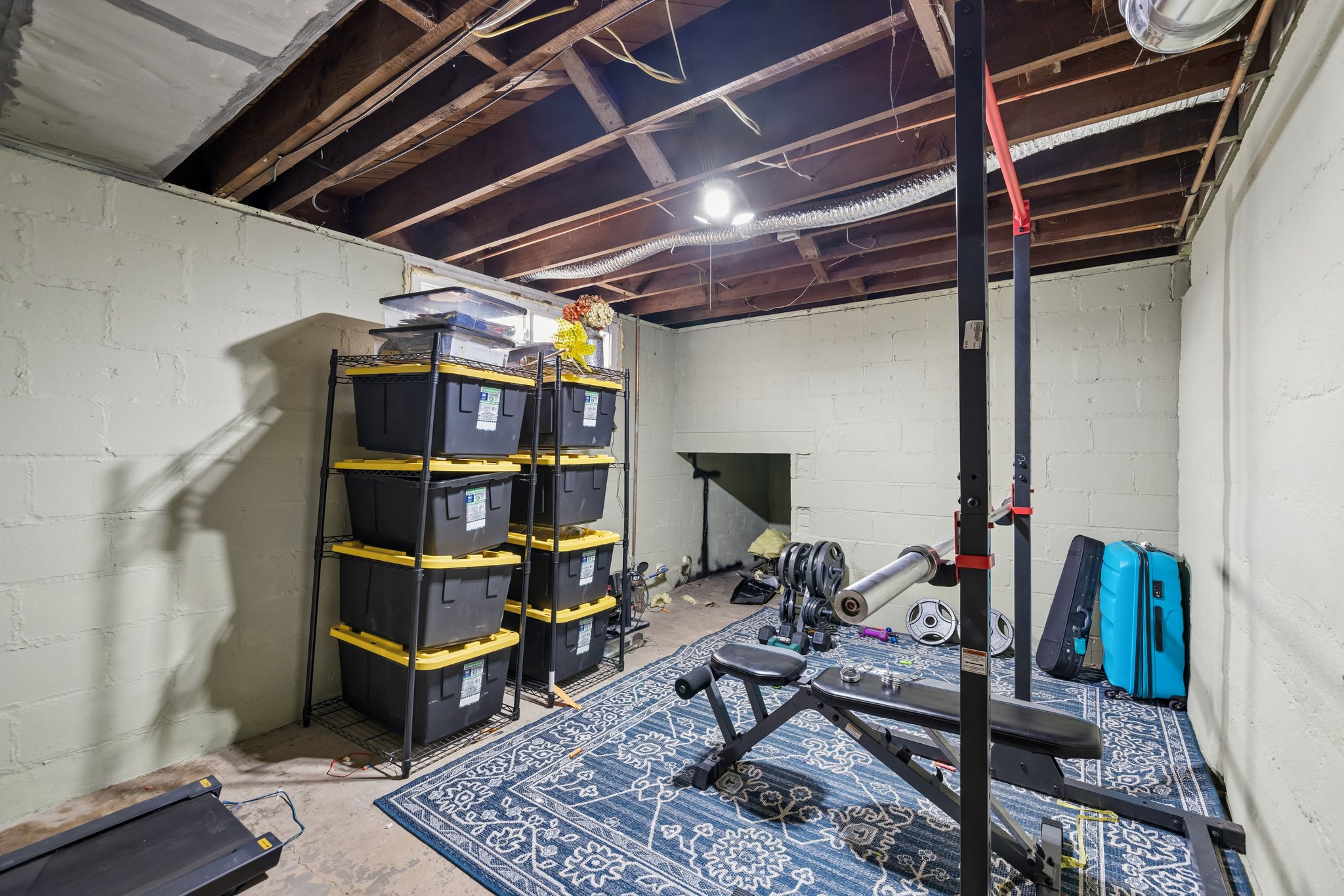 8420 - 320 North St_025.jpg