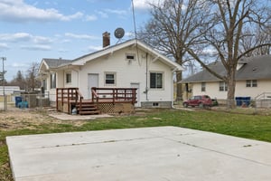 8420 - 320 North St_002.jpg