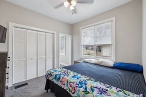 8420 - 320 North St_013.jpg