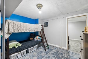 8420 - 320 North St_021.jpg