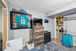 8420 - 320 North St_022.jpg