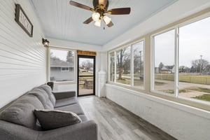 8420 - 320 North St_028.jpg