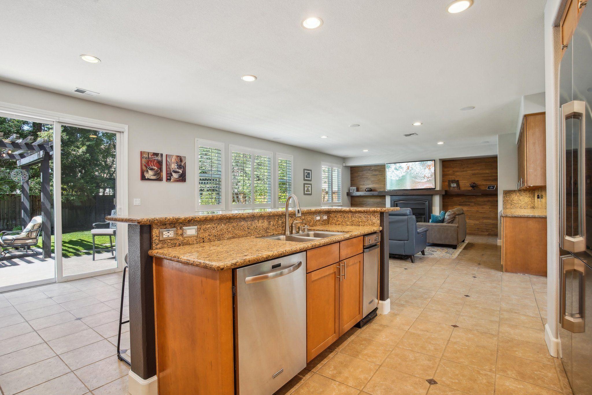 Island Sink, Compactor and Dishwasher