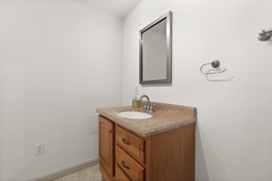  Photo 32