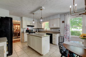 320 Rockwell Ct, Zionsville, IN 46077, USA Photo 0