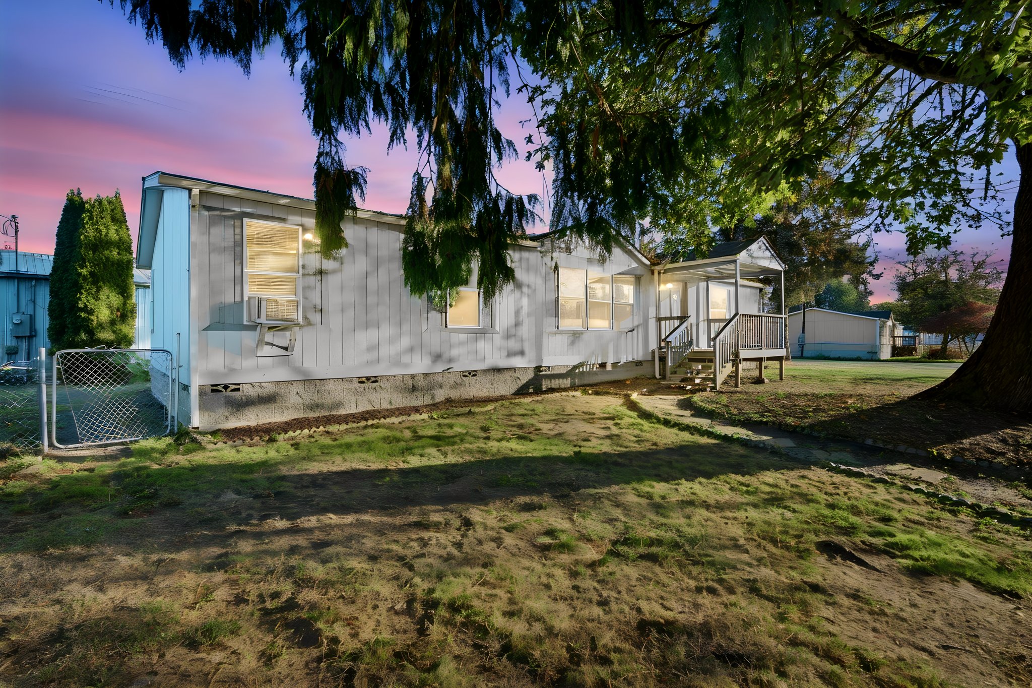 #1215 - Paula Burrows - 320 S 2nd St.©BPM2026_3733 day to dusk.jpeg