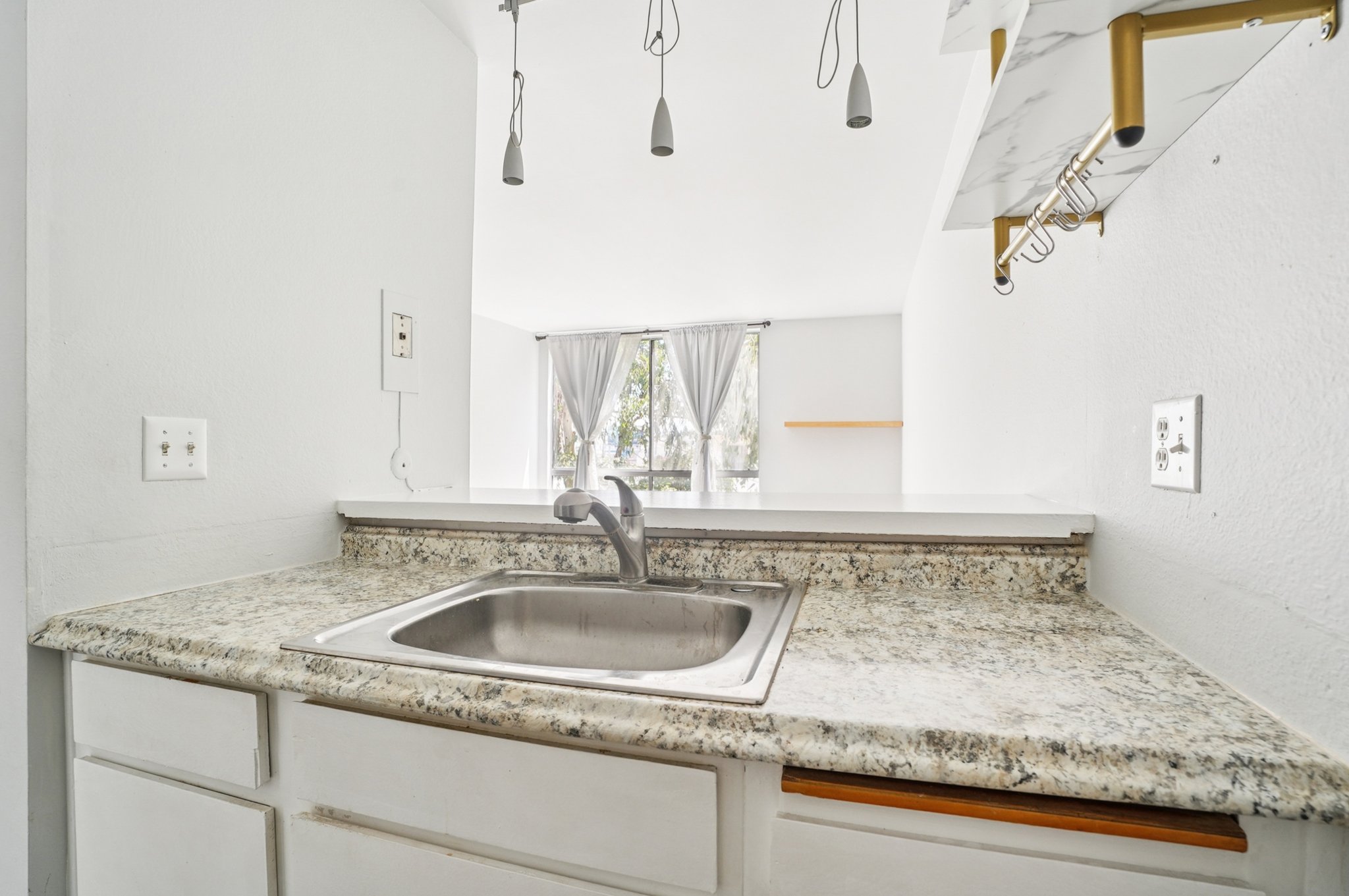 S Ardmore Ave 329-S0207-014.jpg