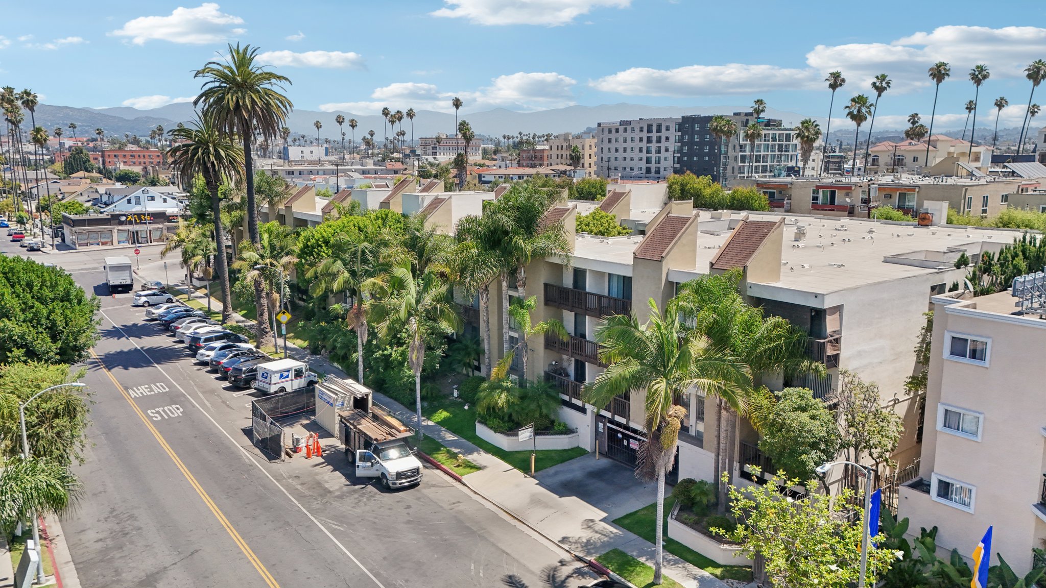 S Ardmore Ave 329-S0207-027.jpg